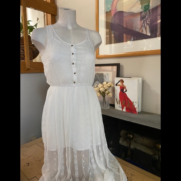 Forever 21 Sheer White Maxi Dress - Picture 2 of 12